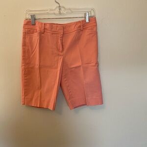 Talbots Perfect Short size 4P; 98 % cotton; color melon (pink/orange)